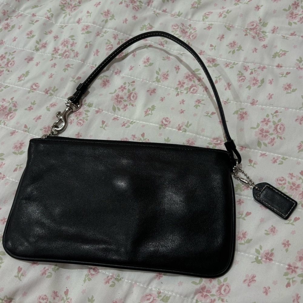 Coach Black Leather Turnkock Wristlet - Picture 4 of 4